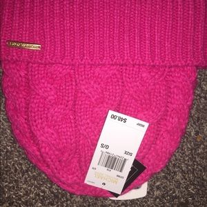 Pink hat